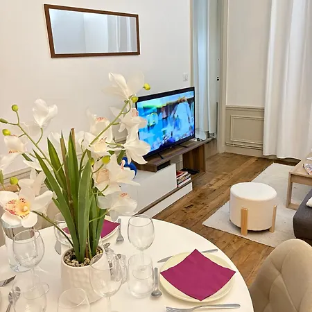 Prive Chic - Tour Eiffel Апартаменты