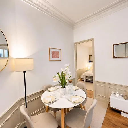 Prive Chic - Tour Eiffel Apartament Paryż