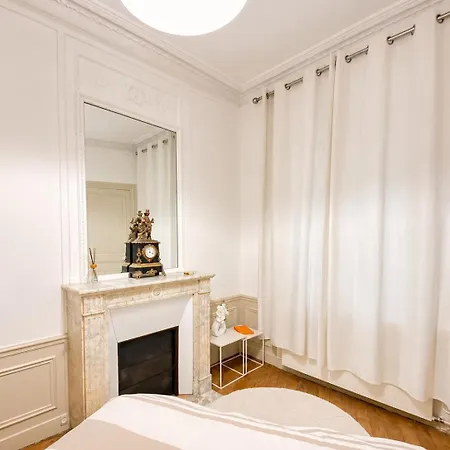 Apartament Prive Chic - Tour Eiffel *