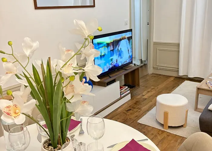 Prive Chic - Tour Eiffel Apartmán